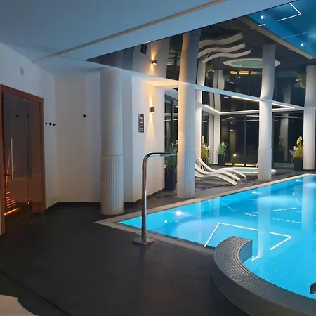 Westin House 113 *