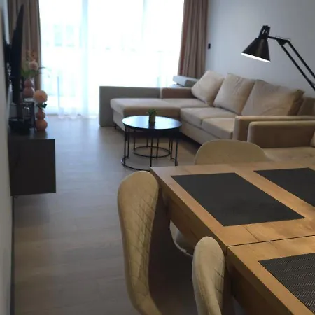 Westin House 113